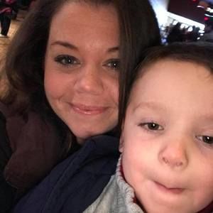 Meet your Posher, Kennie